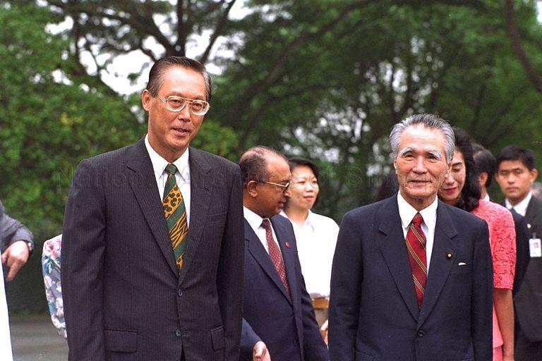 Japanese Prime Minister Tomiichi Murayama, who is in Singapore for a three-day official visit, with Prime Minister Goh Chok Tong at Istana where a ceremonial welcome is to be held