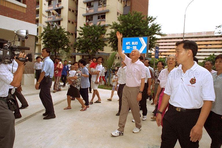 Senior Minister and Mrs Lee Kuan Yew touring Bukit Merah housing estate where they are participating in tree planting activity during Clean and Green Week