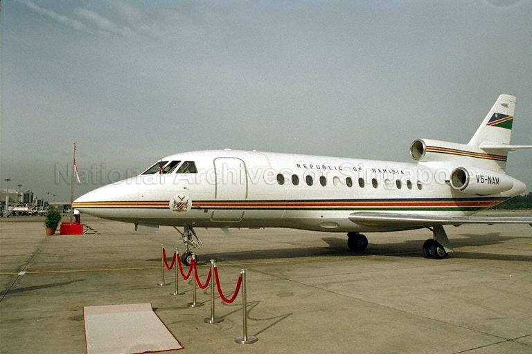 Namibian President Dr Sam Nujoma's special aircraft, a Dassault Falcon 900 executive jet, landing at Singapore Changi Airport. The President arrived in Singapore for a six-day official visit, the first by a head of state of the south-west African country to the Republic.