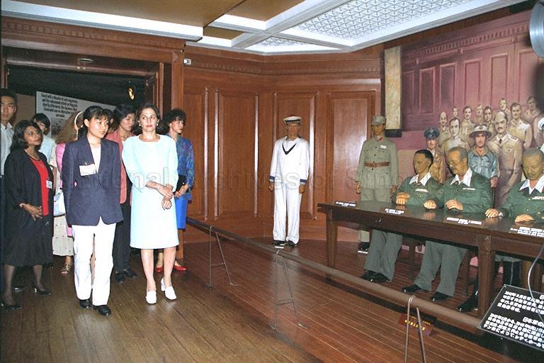 First Lady of Mexico Nilda Patricia Velasco and wife of Minister for Labour Mrs Lee Boon Yang taking a guided tour of Sentosa. The First Lady is part of a 70-man delegation accompanying Mexican President Dr Ernesto Zedillo who is here on a three-day official visit.