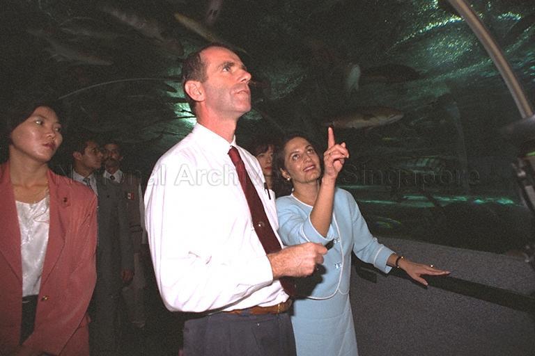 First Lady of Mexico Nilda Patricia Velasco and wife of Minister for Labour Mrs Lee Boon Yang (background) taking a guided tour of Sentosa. The First Lady is part of a 70-man delegation accompanying Mexican President Dr Ernesto Zedillo who is here on a three-day official visit.