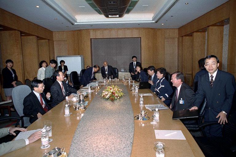 World Trade Organisation Ministerial Conference delegates during meeting with Minister for Trade and Industry Yeo Cheow Tong at Suntec City