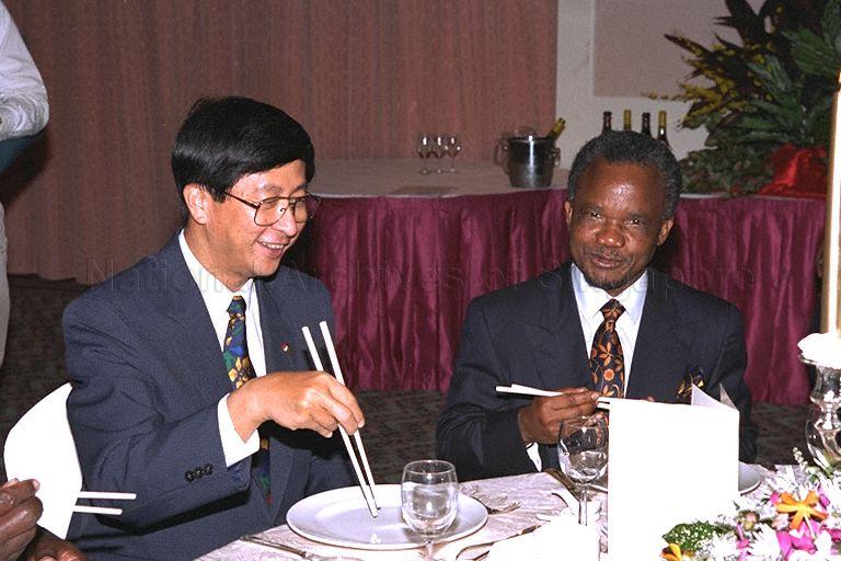 Minister without Portfolio and Minister-in-attendance Lim Boon Heng with President of the Republic of Zambia Frederick Chiluba at the dinner held at National Trades Union Congress (NTUC) Pasir Ris resort