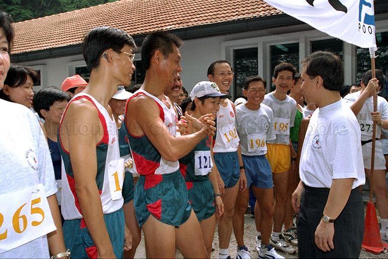 Taken at: Public Service for the 21st Century (PS21) Healthy Lifestyle Mass Run 1997 at Bestway Building Carpark, off Prince Edward Road Pictured: Minister of State, Ministry of Law & Home Affairs Associate Professor Ho Peng Kee