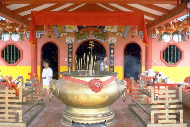 Chu Siang Tong Temple located in 569 Yishun Ring Road.