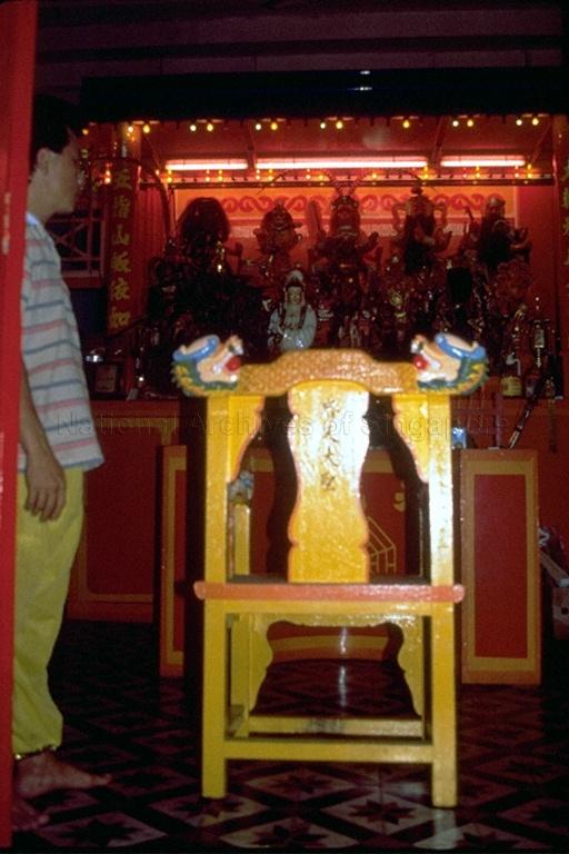 Devotees at Taoist temple