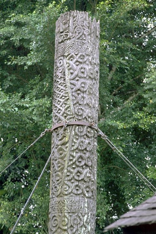 View of Kelideng burial pole exhibit at Sarawak Museum