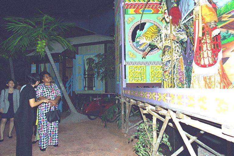 Taken at: Visit to Sentosa by Mrs Sulueti Rabuka, wife of Prime Minister of Fiji Islands Major-General (MG) Sitiveni Rabuka during his four-day official visit to Singapore Pictured: Mrs Sulueti Rabuka, wife of Prime Minister of Fiji Islands Major-General (MG) Sitiveni Rabuka