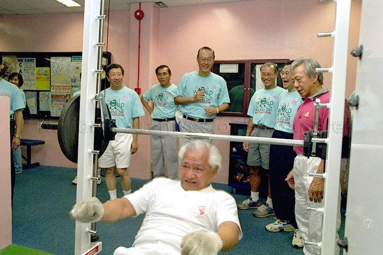 Prime Minister Goh Chok Tong visits the gymnasium at the National Stadium during the World Walking Day cum launch of Singapore Sports Council’s Employee Fitness Programme. Minister for Community Development and Minister-in-charge of Muslim Affairs Abdullah Tarmugi and Chairman of Singapore Sports Council Ng Ser Miang are also present.