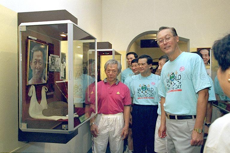 At the Singapore Sports Council’s Sports Museum during the World Walking Day cum launch of the Singapore Sports Council’s Employee Fitness Programme, Prime Minister Goh Chok Tong looks at the showcase containing the leotard and the belt worn by Tan Howe Liang when he was awarded the Olympics silver medal in Rome in 1960