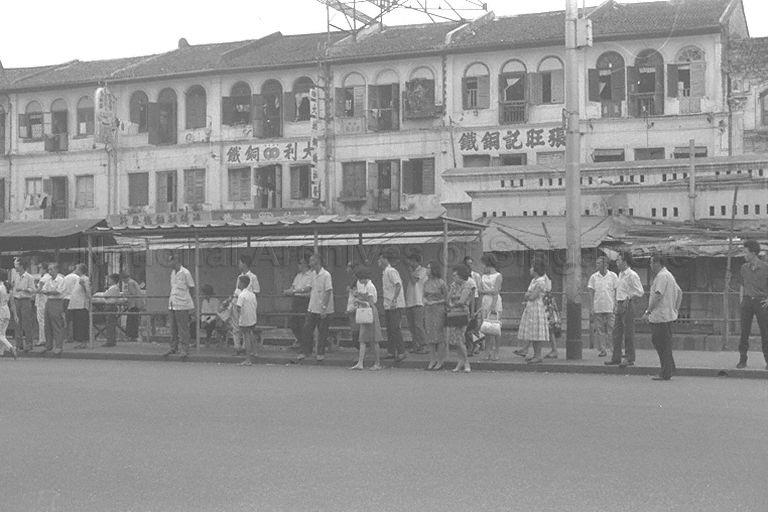 Bus stop along Eu Tong Sen Street