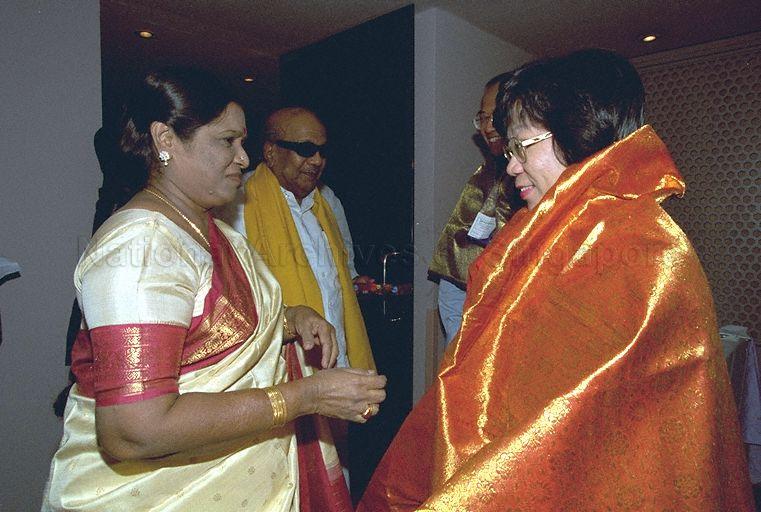 Wife of Chief Minister of Tamil Nadu greeting wife of Minister for Information and the Arts and Second Minister for Trade and Industry Brigadier-General George Yeo Yong-Boon in the traditional way when she arrives with Chief Minister of Tamil Nadu Dr Kalaignar M Karunanidhi for luncheon hosted by Minister for Information and the Arts and Second Minister for Trade and Industry Brigadier-General George Yeo Yong-Boon at Rajmahal Indian Restaurant, Imperial Hotel