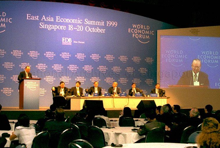 World Economic Forum (WEF) Council member and Chairman of Itochu Corporation of Japan Minoru Murofushi addressing delegates at closing plenary session of WEF's East Asia Economic Summit 1999 held in Singapore International Convention and Exhibition Centre (SICEC) Ballroom