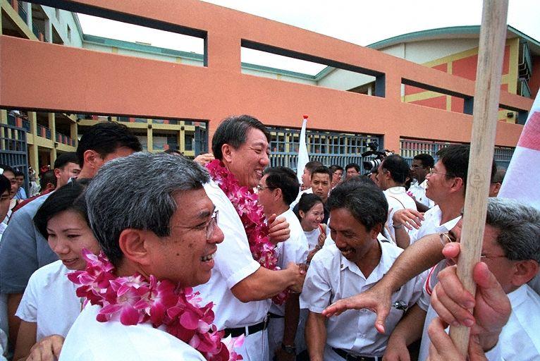 Taken at: Nomination Day for General Elections 2001 at White Sands Primary School Nomination Centre Pictured: People's Action Party (PAP) candidates for Pasir Ris-Punggol Group Representation Constituency (GRC) Ahmad Magad and Teo Chee Hean