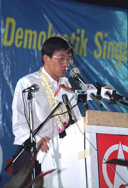 Taken at: Singapore Democratic Party (SDP) 2001 General Election rally at Bukit Gombak Stadium in Hong Kah Group Representation Constituency (GRC) Pictured: SDP candidate for Jurong GRC Chee Soon Juan
