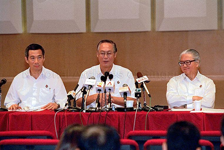 Taken at: General Election 2001 press conference at Singapore Conference Hall  Pictured: Prime Minister Goh Chok Tong, Deputy Prime Minister Brigadier-General Lee Hsien Loong and Deputy Prime Minister Dr Tony Tan