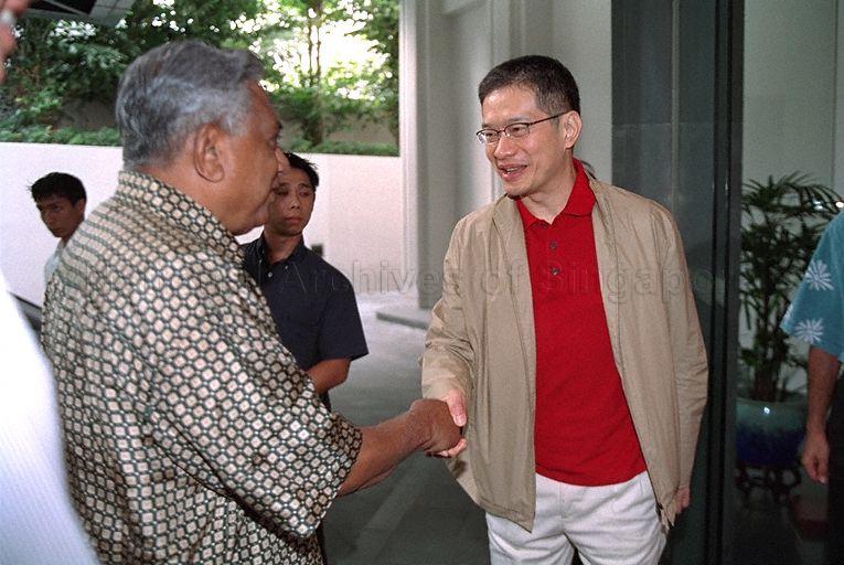 President S R Nathan being welcomed by Chairman of Singapore Tourism Board (STB) Edmund Cheng upon the President's arrival at Tourism Court, Orchard Spring Lane. The President will be visiting Qian Hu Fish Farm and the Singapore Zoo's latest attraction, Elephants of Asia, during his half-day tour of STB's agro-tourism attractions.
