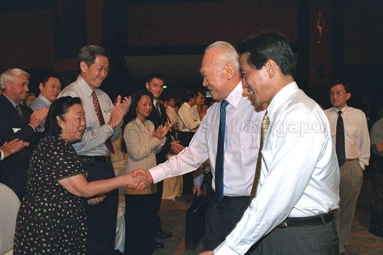 Taken at: Singapore Management University (SMU) presents the Ho Rih Hwa Leadership in Asia Public Lecture Series "An Entrepreneurial Culture for Singapore" at the Suntec Singapore Convention and Exhibition Centre Pictured: Guest Speaker Senior Minister Lee Kuan Yew, Minister of State for Education and Manpower Dr Ng Eng Hen, Li Lienfung, wife of prominent businessman and ambassador Ho Rih Hwa, and Chairman of SMU Board of Trustees Ho Kwon Ping