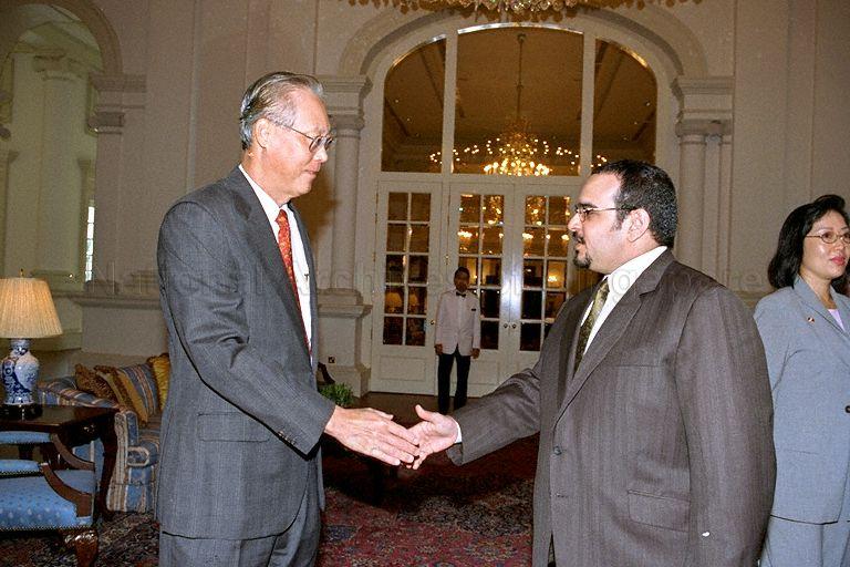 HIS HIGHNESS, SHAIK SALMAN BIN HADAM ALKHALIFA, CROWN