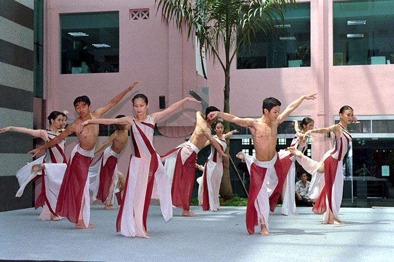 Dance Ensemble Singapore performing at the ARTrium@MITA, MITA Building
