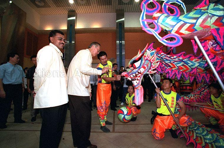 Taken at: Official opening of Braddell Heights Community Club at 50 Serangoon Ave 2 Pictured: Guest-of-Honour Prime Minister Goh Chok Tong and Member of Parliament for Marine Parade GRC Ravindran Ramasamy