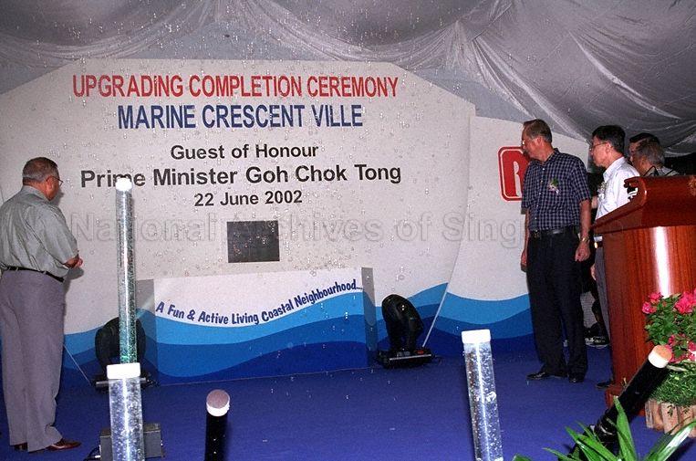Taken at: Upgrading Completion Ceremony for Marine Crescent Ville at opening space between Blk 31 and 34 Marine Crescent Ville Pictured: Guest-of-Honour Prime Minister Goh Chok Tong