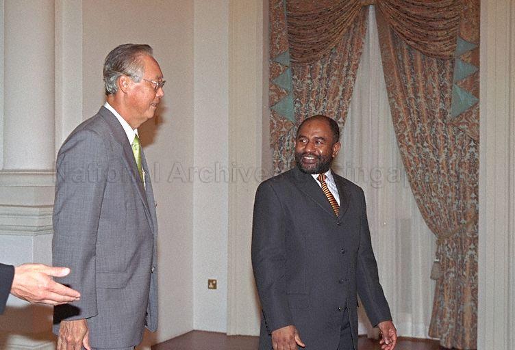 President of Union of Comoros Azali Assoumani visiting Prime Minister Goh Chok Tong (left) at Istana