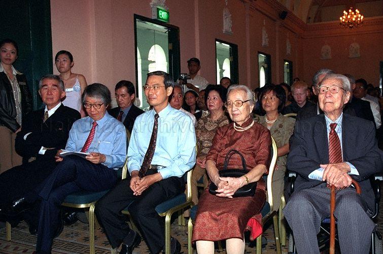 Seated from right, artist Liu Kang, his wife Madam Chen Jen Ping, Minister for Information, Communications and the Arts Dr Lee Boon Yang, Chairman of National Heritage Board Professor Tommy Koh and Chairman of National Arts Council and eldest son of Liu Kang, Liu Thai Ker during Liu Kang Artworks donation and gallery naming ceremony at Singapore Art Museum.