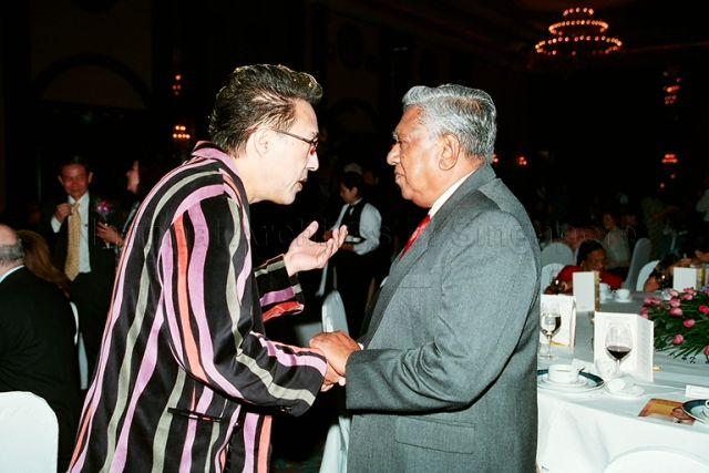 Taken at: Launch of E W Barker Professorship and Scholarship in Physical Education and Sports Science at Shangri-La Hotel Pictured: Guest-of-Honour Nanyang Technological University (NTU) Chancellor and Patron-in-Chief of NTU 21st Century Fund President S R Nathan