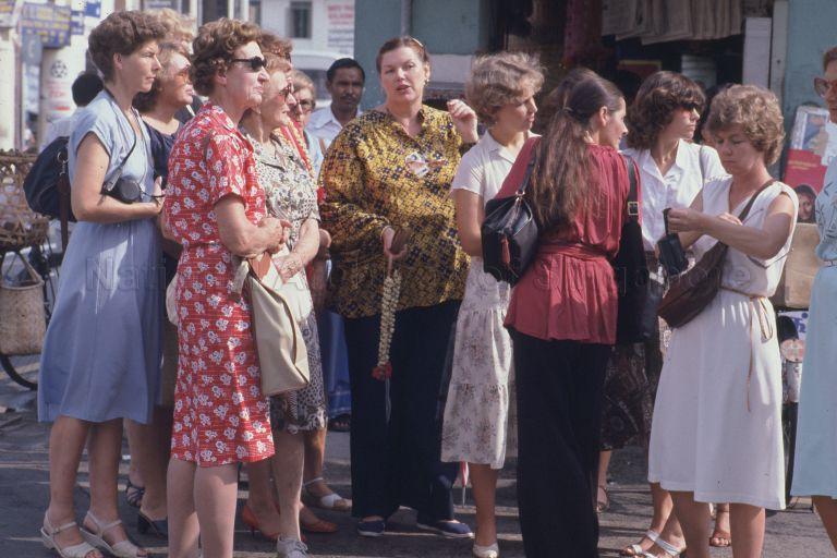 GERALDINE ISMAILLOWE TAKING A GROUP OF WOMEN ON A TOUR OF