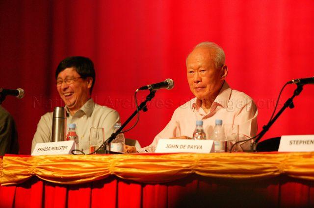 Taken at: Senior Minister Lee Kuan Yew's Dialogue Session with National Trades Union Congress (NTUC) leaders at Suntec City Ballroom Pictured: Senior Minister Lee Kuan Yew and Minister in Prime Minister's Office and Secretary-General of NTUC Lim Boon Heng