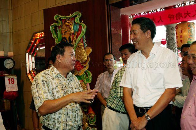 Minister for Defence Rear Admiral Teo Chee Hean (in white) visiting Zhong Yi Tian Ming Temple at Jalan Kayu Division of Ang Mo Kio Group Representation Constituency