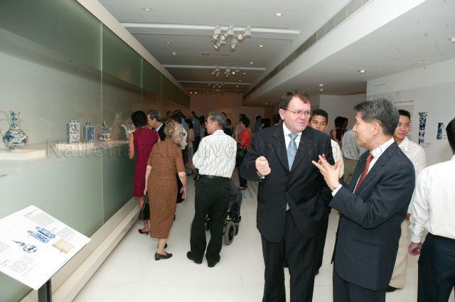 Director of Asian Civilisations Museum (ACM) Dr Kenson Kwok (right) with guest during opening of Masterworks from Xiang Xue Zhuang Collection donated by family of Dr Tan Tsze Chor at Asian Civilisations Museum (ACM), Armenian Street.
