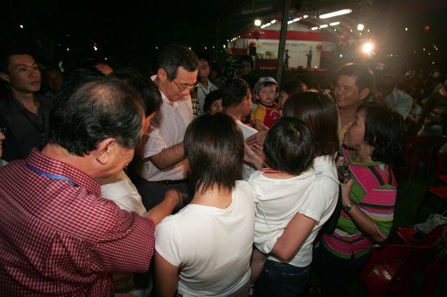 Taken at: Teck Ghee Lantern Festival Night at Bishan Park Pictured: Guest-of-Honour Prime Minister and Minister for Finance Lee Hsien Loong