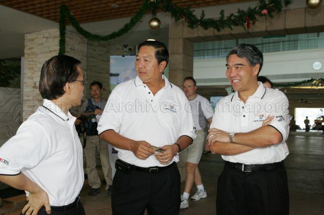 (From left) Senior Minister of State for Law and Home Affairs and President of Football Association of Singapore (FAS) Associate Professor Ho Peng Kee, Chief Executive Officer of Singapore Pools Tan Soo Nan and Chief Operating Officer of DBS Bank Frank Wong having a chat during second S-League Care United Golf Day at Laguna National Golf and Country Club. Guest-of-Honour at the fundraising event was Senior Minister Goh Chok Tong.