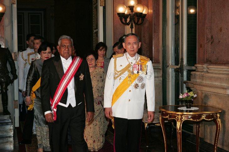 President and Mrs S R Nathan, who are on a five-day state visit to Thailand, attending state banquet given by Their Majesties King Bhumibol Adulyadej and Queen Sirikit of Thailand at Chakri Throne Hall in the Grand Palace, Bangkok