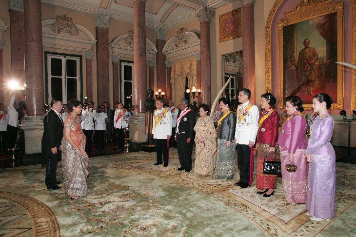 Ms Juthika Ramanathan, daughter of President S R Nathan, and husband Cheong Gay Eng being introduced to the Thai Royal Family, President and Mrs S R Nathan at state banquet given by Their Majesties King Bhumibol Adulyadej and Queen Sirikit of Thailand at Chakri Throne Hall in the Grand Palace, Bangkok. The Singapore President was on a five-day state visit to Thailand.