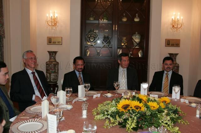 From left, Prince Abdul Malik of Brunei (partially hidden), Senior Minister Goh Chok Tong, Sultan Hassanal Bolkiah of Brunei, Prime Minister (PM) Lee Hsien Loong and Crown Prince Al-Muhtadee Billah of Brunei during lunch hosted by PM Lee in honour of the Sultan of Brunei at Istana