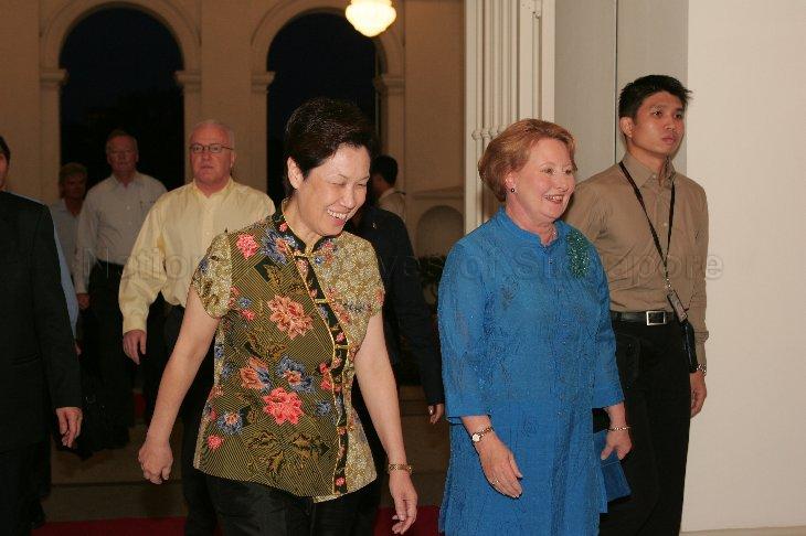 Mrs Janette Howard, wife of Australian Prime Minister (PM) John Howard, with Madam Ho Ching when she arrives at Istana to attend dinner hosted by PM and Minister for Finance Lee Hsien Loong. The Australian PM and his wife arrived in Singapore for a two-day visit after attending the World Economic Forum summit in Davos, Switzerland.