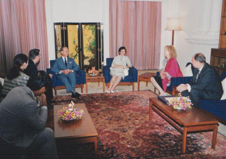 Clockwise, second from left, Austrian Charge D'Affaires Dr Margot Loeffler, Vienna City Mayor Helmut Zilk, President Wee Kim Wee, Mrs Wee, Mrs Zilk and Honorary Consul-General Fritz Helmreich during the Austrian diplomats' call on President and Mrs Wee at Istana