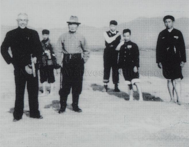 Tan Kah Kee and Wang Yuanxing inspecting Jimei Tianhai Site