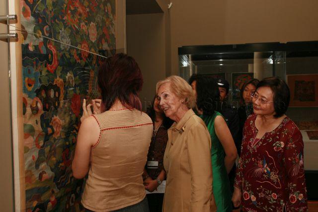 Taken at: Visit to the Asian Civilisations Museum (ACM) at Empress Place by Alma Adamkiene, wife of President of Lithuania Valdas Adamkus Pictured: Alma Adamkiene, wife of President of Lithuania Valdas Adamkus
