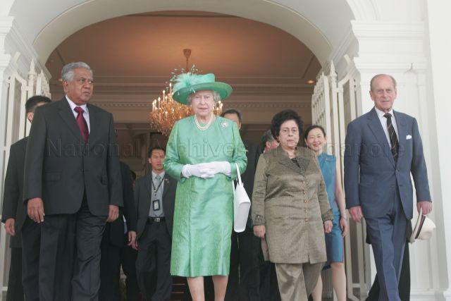 Queen Elizabeth II and Duke of Edinburgh Prince Philip leaving the Istana after calling on President S R Nathan