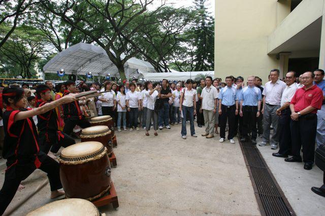 Taken at: Clementi Community Engagement Day at Blk 322 Clementi Ave 5 Pictured: Guest-of-Honour Prime Minister Lee Hsien Loong and Member of Parliament for West Coast GRC Arthur Fong