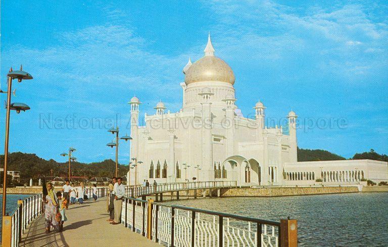 Sultan Omar Ali Saifuddin Mosque in Brunei Town now known as Bandar Seri Begawan, Brunei