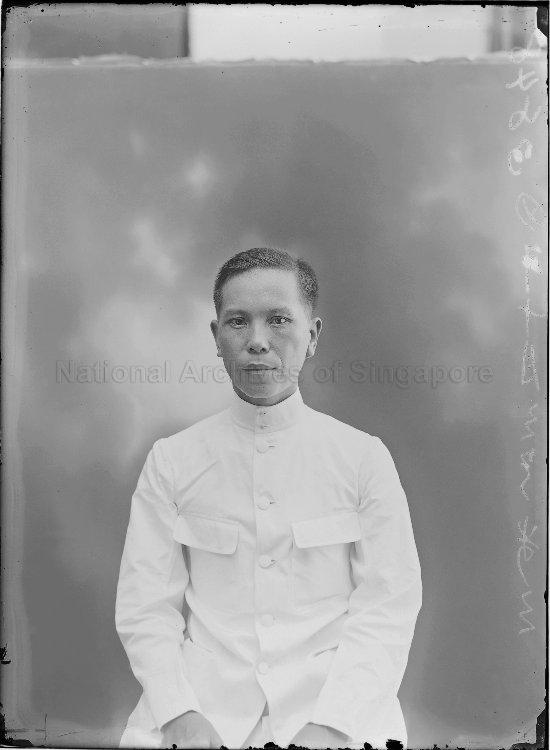 Portrait of Tan Kah Kee (1874-1961), an eminent philanthropist, educationist, entrepreneur, community leader and political activist who died at the age of 87 in Beijing, and accorded a national funeral by the Chinese government for his contribution to society. He founded five primary and secondary Chinese schools in Singapore, among them was Chinese High School. Mr Tan Kah Kee was a founding member of Singapore Chinese Chamber Commerce established in 1906.