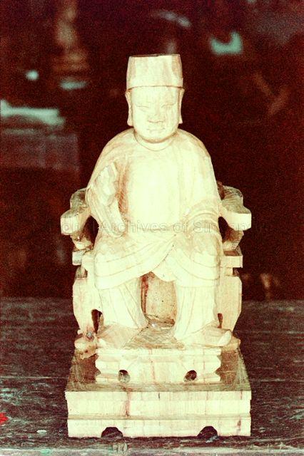 Work of deity carver Ng Say Tian at Club Street - Carving of Datuk Gong who is also known as Na-du-gong in Chinese or Datuk Keramat in Malay