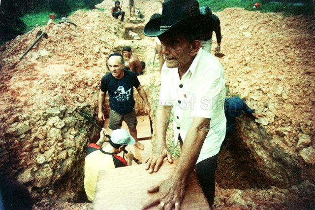 Exhumation of Jewish graves at Orchard Road cemetery for re-interment at Choa Chu Kang