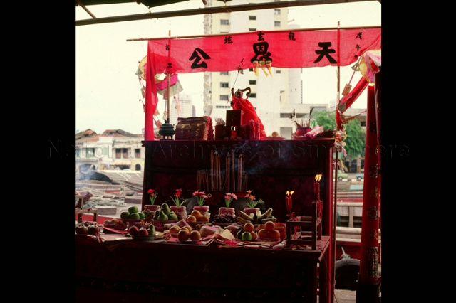 Offerings at Leng Hiang Twa temple Clarke Quay