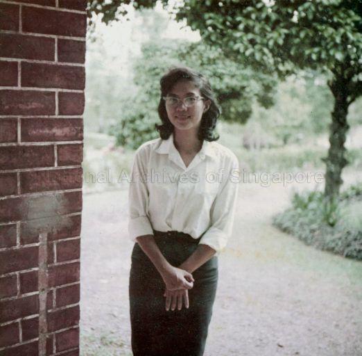 Eunice Lim Ee Jin (daughter of Walter Lim Kho Leng, third son of Dr Lim Boon Keng)